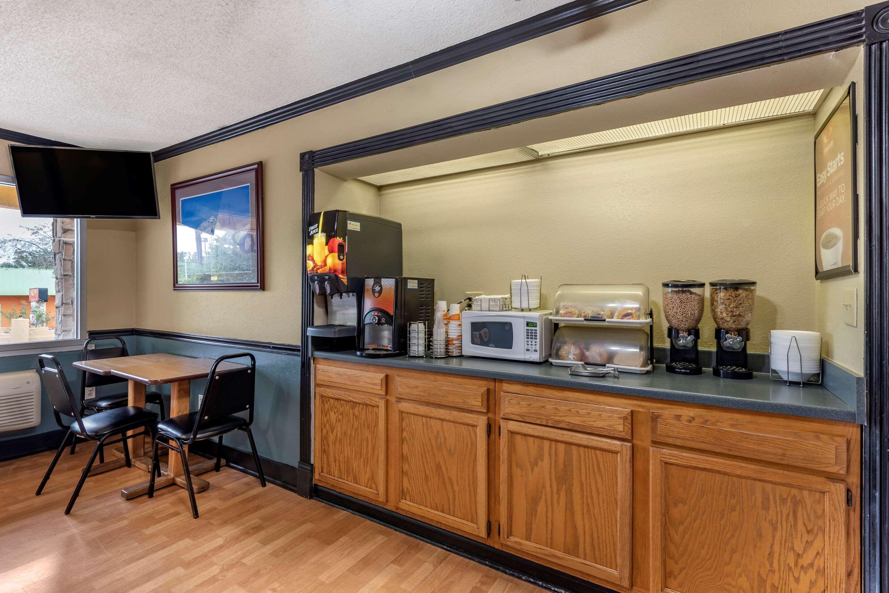 Econo Lodge Erlanger - Cincinnati Airport Экстерьер фото