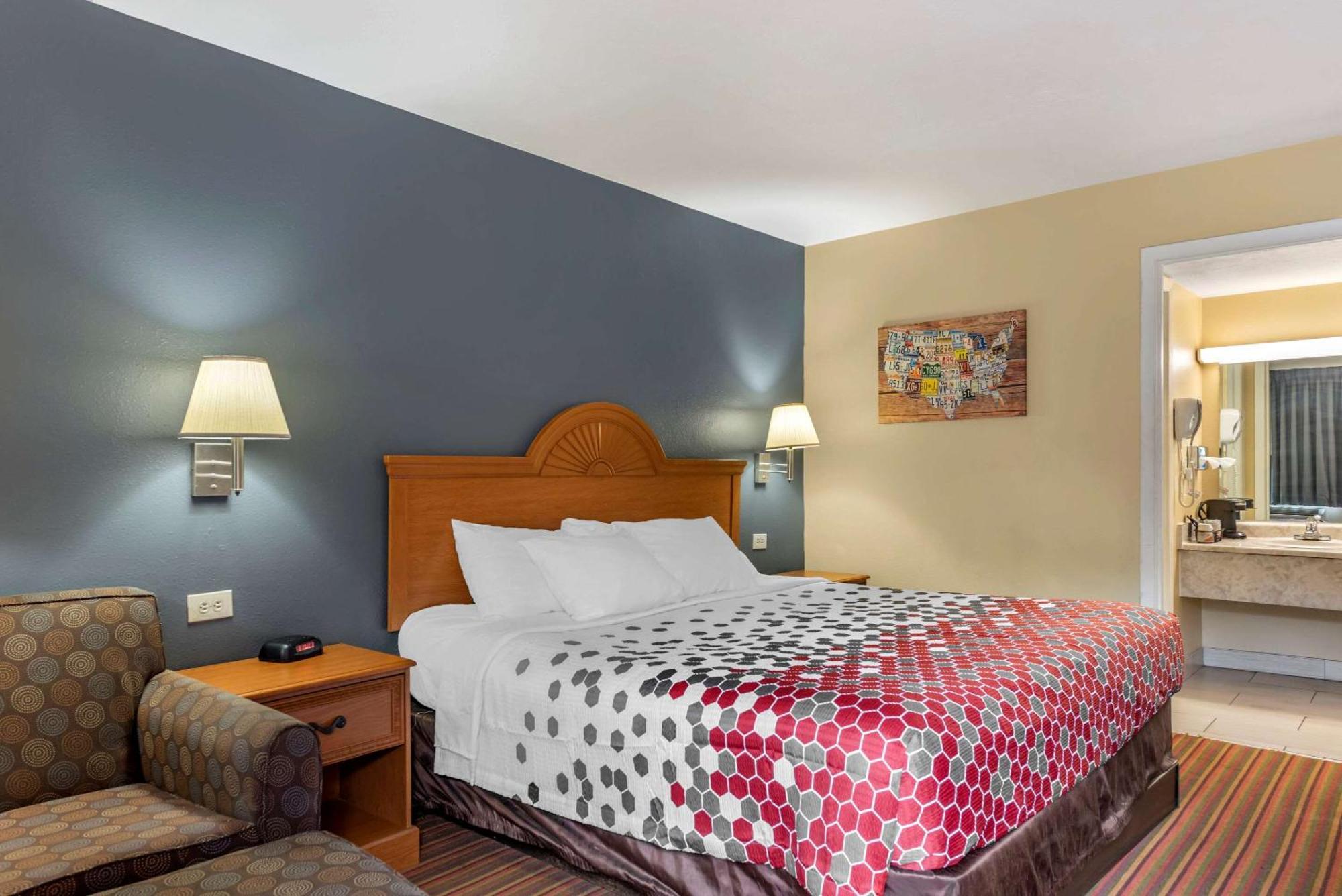 Econo Lodge Erlanger - Cincinnati Airport Экстерьер фото