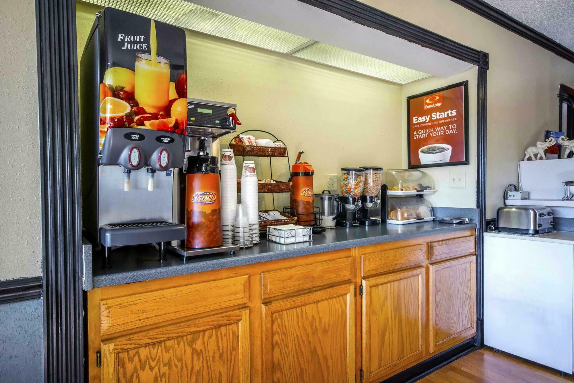 Econo Lodge Erlanger - Cincinnati Airport Экстерьер фото